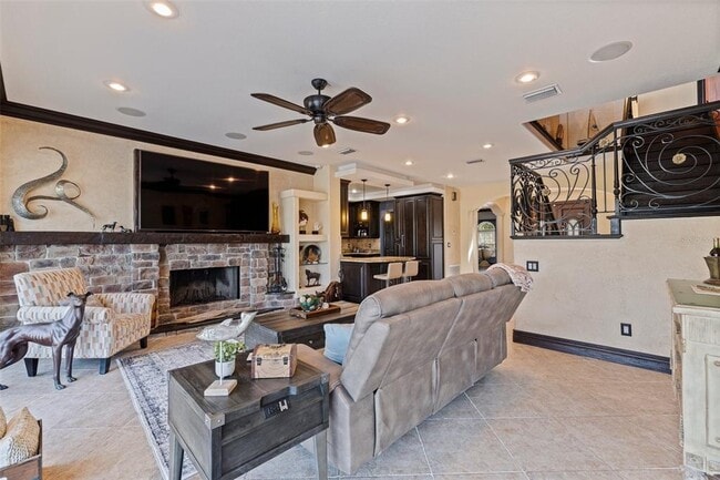 Building Photo - 3931 Pompano Dr SE