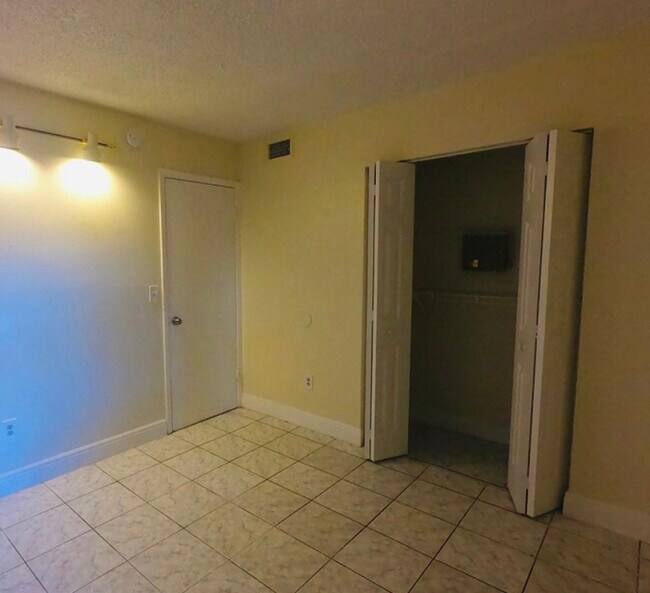 Building Photo - 6115 NW 186th St