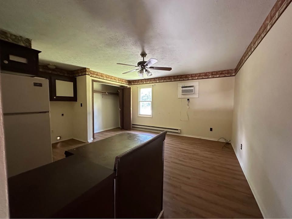 Building Photo - 14682 Wallace Pike