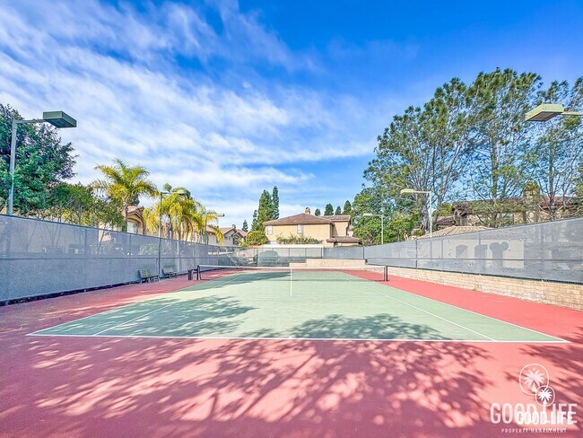 Building Photo - Modern Living with Clean Amenities