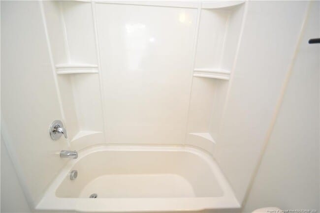Building Photo - 1405 Luxor Dr