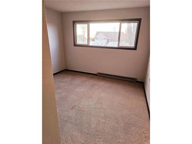 Building Photo - 808 Hills Ave