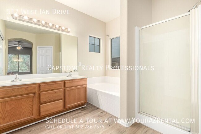 Building Photo - 517 W Ian Dr