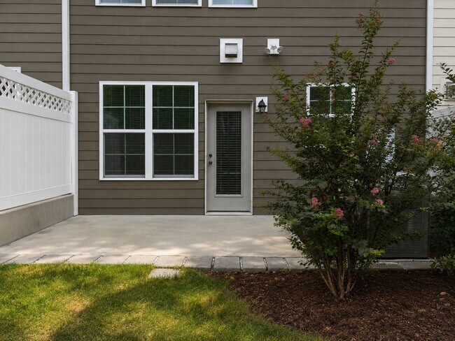 Building Photo - 515 Catalina Grande Dr
