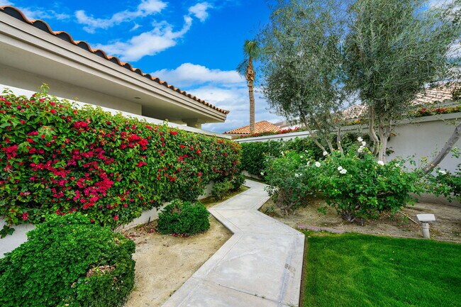 Building Photo - 79880 Pecan Valley