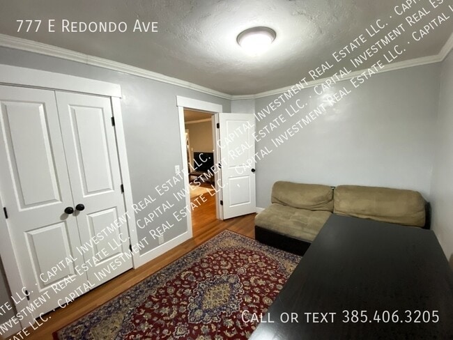 Building Photo - 777 E Redondo Ave