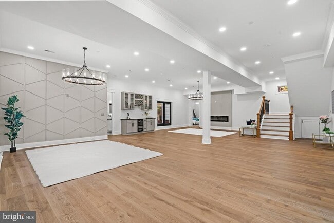 Building Photo - 811 Sligo Creek Pkwy