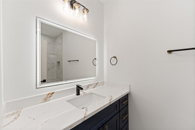 Building Photo - 113 Gans St