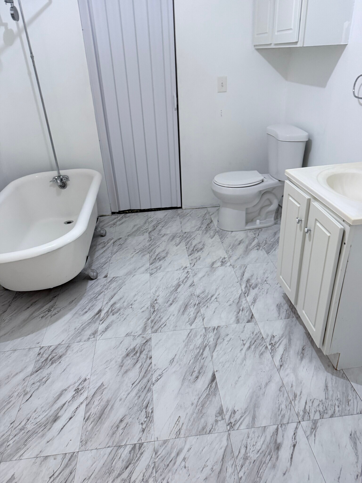 Building Photo - 20 Lorraine St