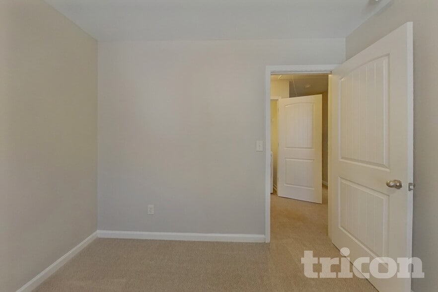 Building Photo - 514 Lobdale Falls Dr