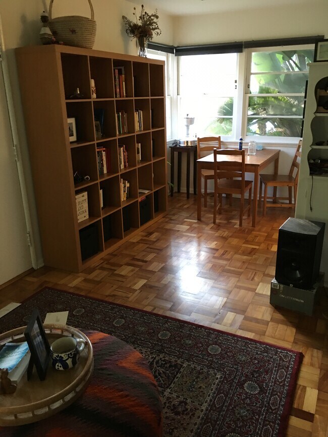 Building Photo - 1042 Pearl St