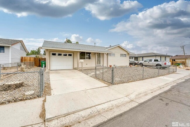 Primary Photo - 3 Bedroom, 2 Bathroom Home in Northwest Reno