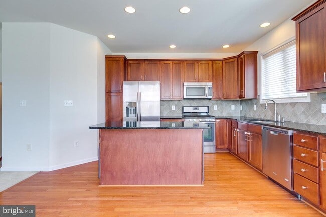 Building Photo - 23141 Flora Mure Dr