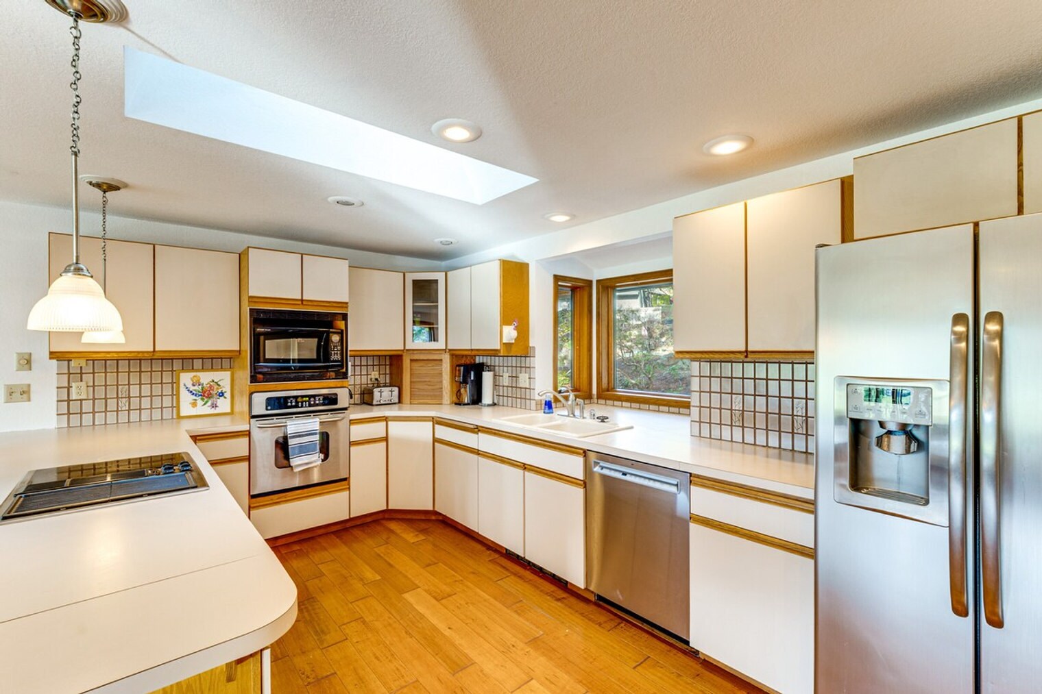 Building Photo - 902 Paiute Pl