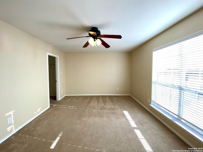 Building Photo - 215 Coopers Hawk