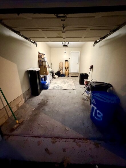 Garage - 173 Prestwick Way