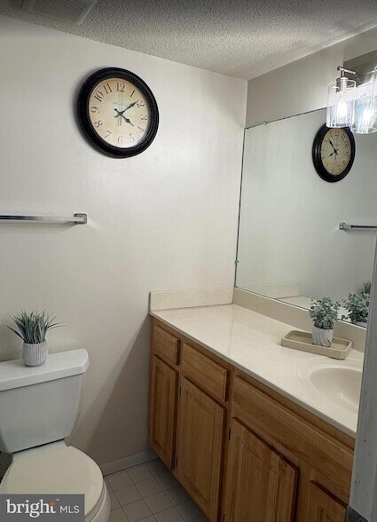 Building Photo - 6300 Stevenson Ave