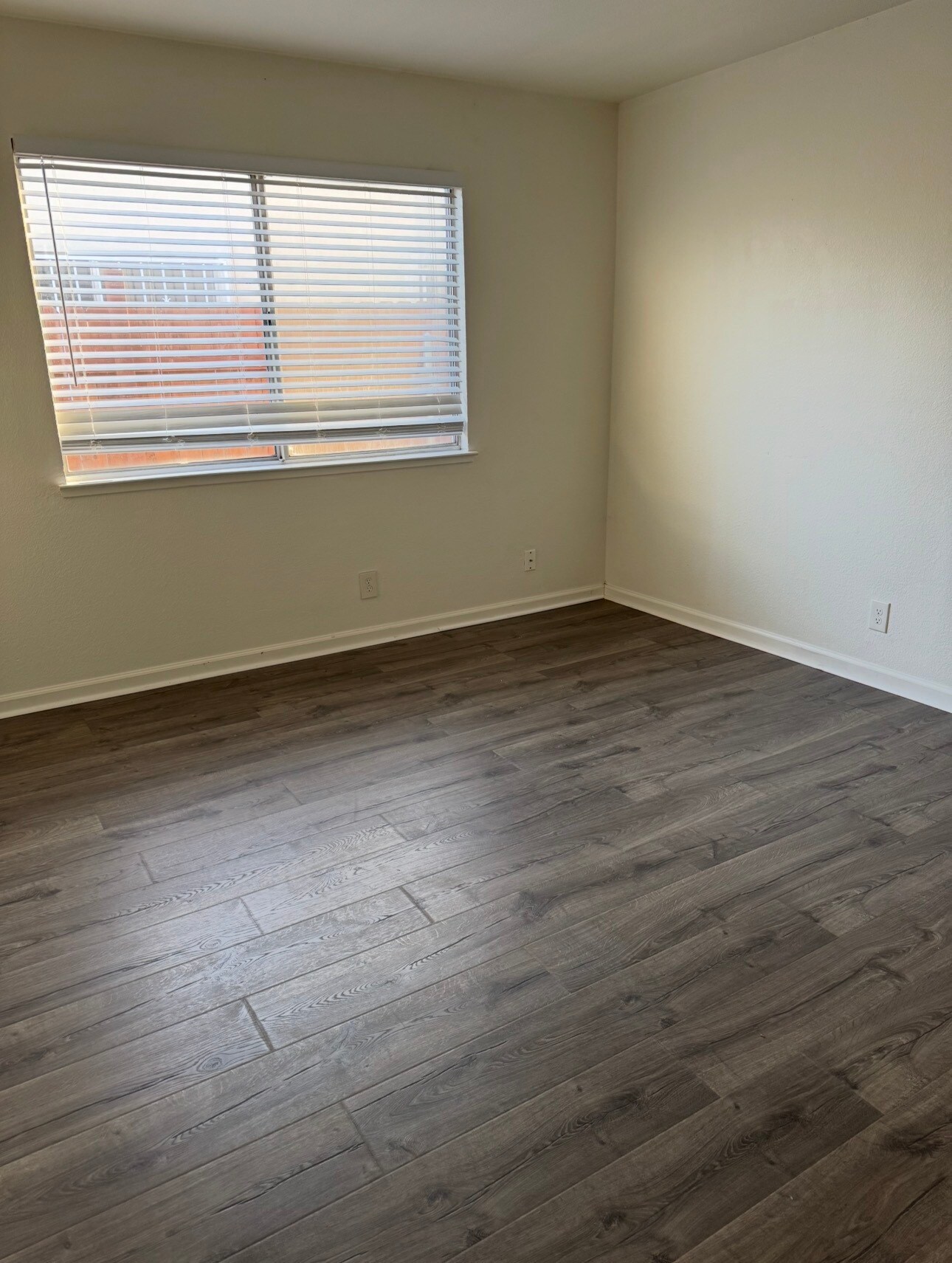 Building Photo - 6113 Francine Dr