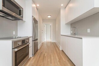 Building Photo - 3 bedroom in Boston MA 02135