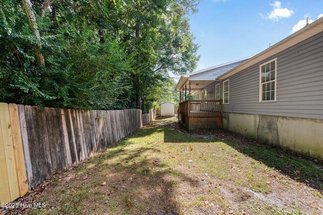 Building Photo - 200 Druid Ct