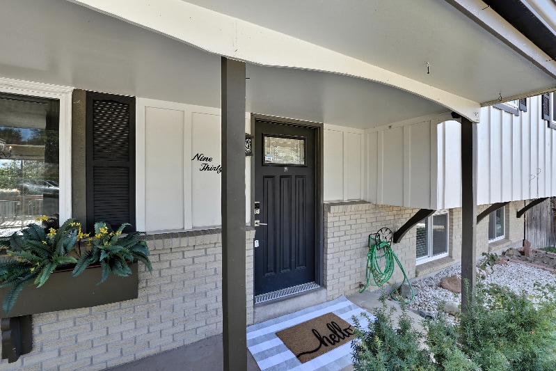 Building Photo - 930 Potter Dr