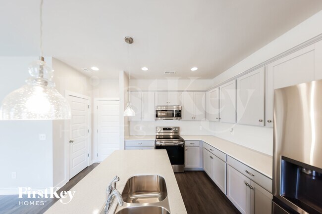 Building Photo - 20 Co Rd 1702