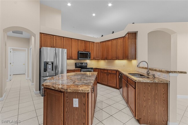 Building Photo - 14005 Shimmering Lake Ct