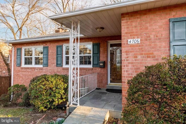 Building Photo - 4706 8th Rd S