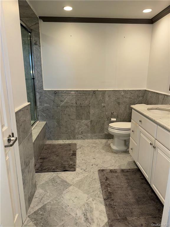 Building Photo - 300 Mamaroneck Ave