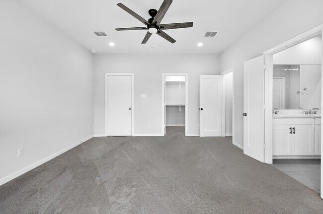 Building Photo - 9119 Brixham Dr