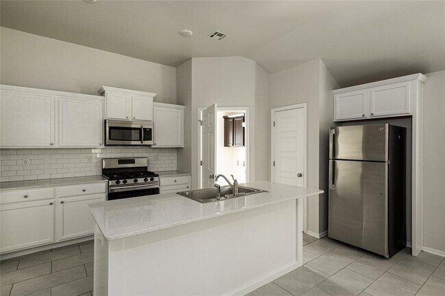 Building Photo - 4608 Crystal Clear Ln