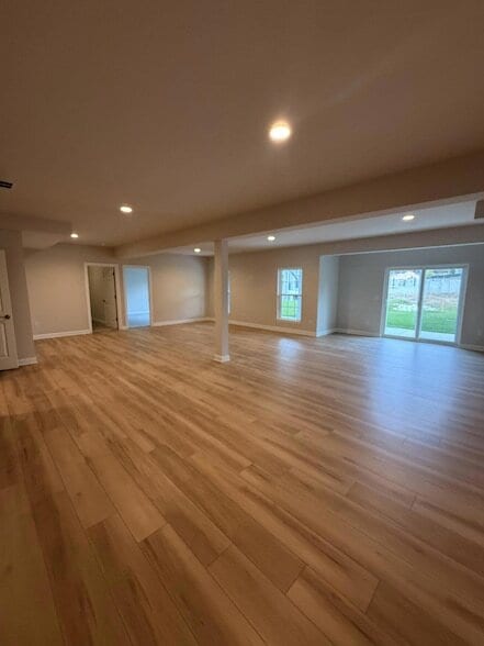 Building Photo - 1785 La Salle St