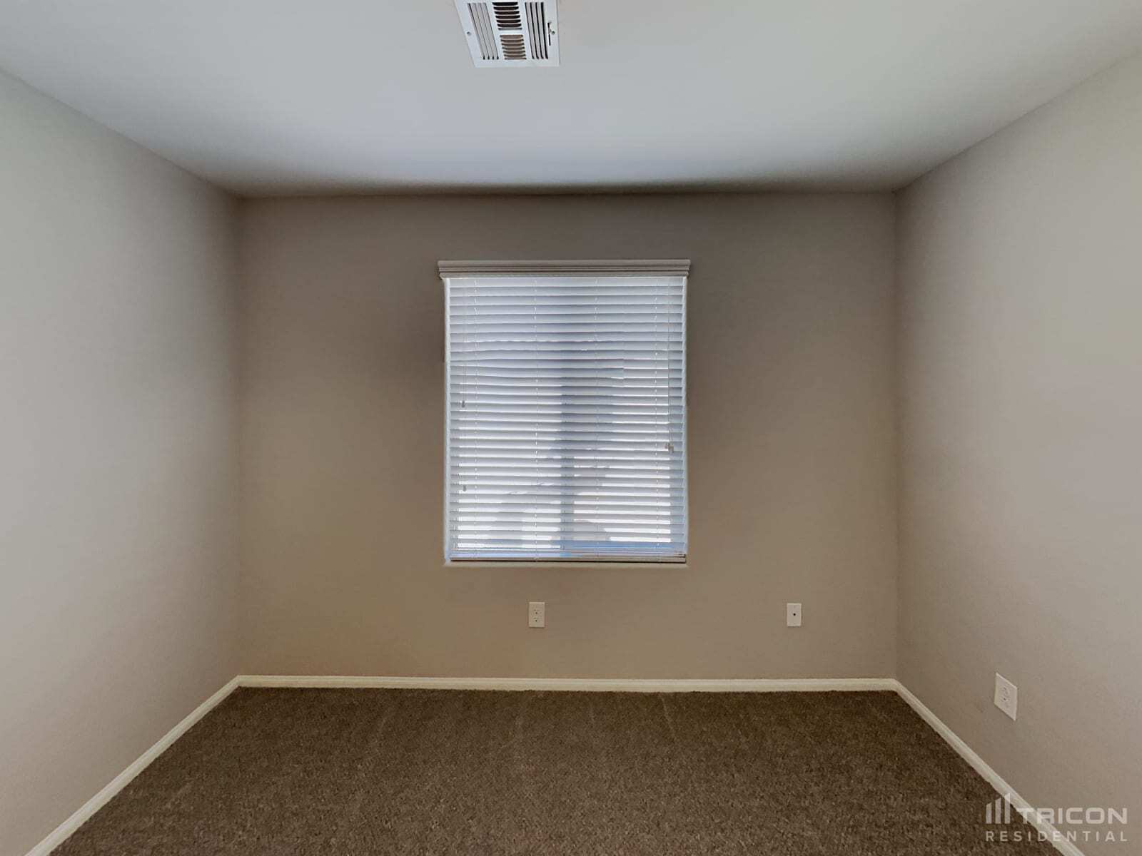 Building Photo - 6565 Willow Ave