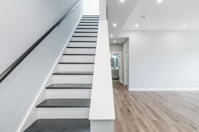 Building Photo - Brand New 2 Bedroom Apartment in Modern Bu...