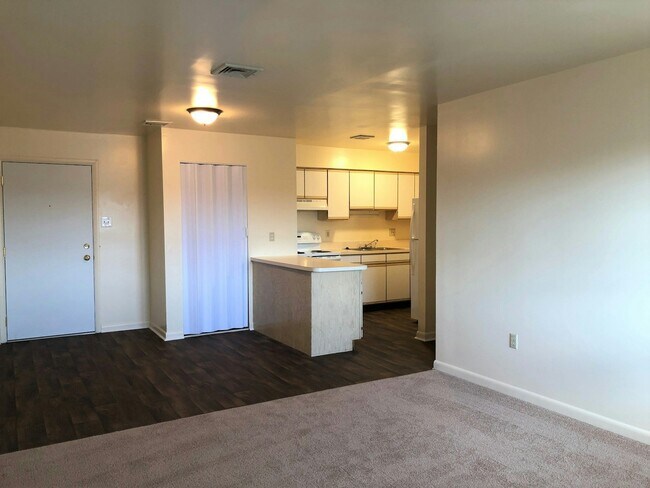 Building Photo - 105 East Allen Street, Unit 203