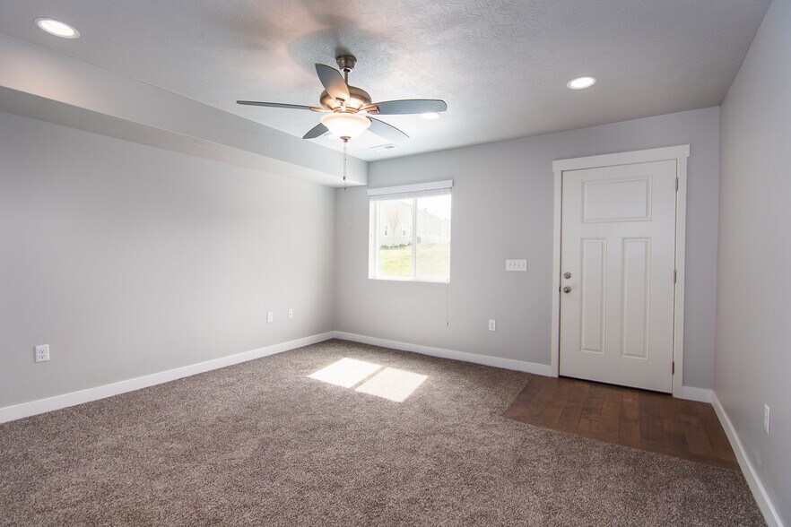 Building Photo - 4127 W Miner View Ln