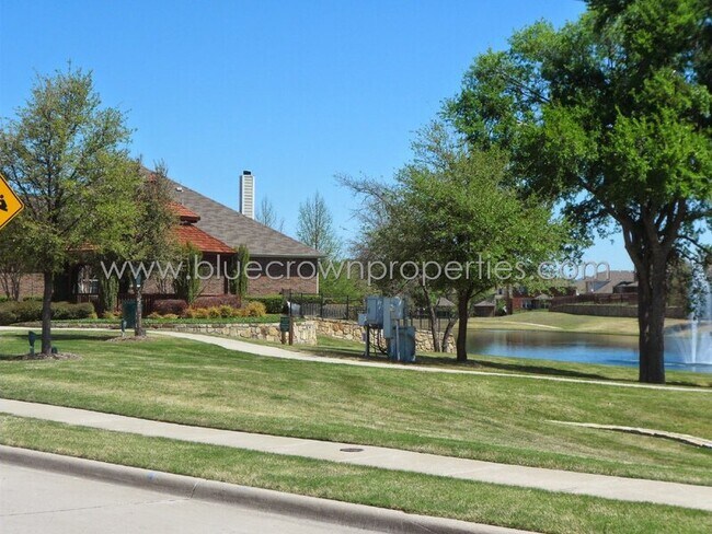 Building Photo - 2828 Glendale Way