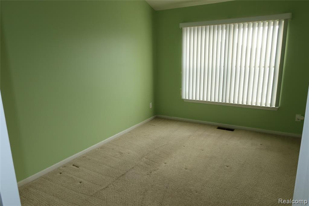 Building Photo - 1956 Campau Farms Cir