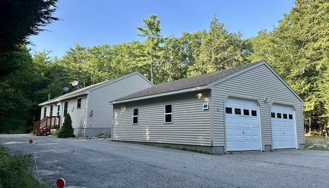 Building Photo - 43 Adams Way