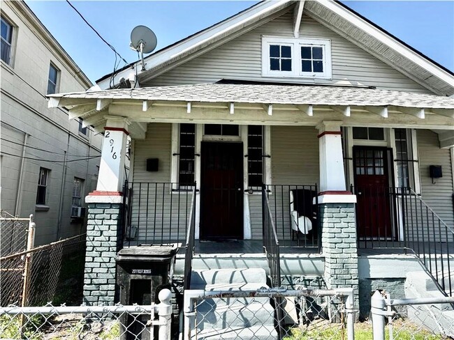 Building Photo - 2916 Third St