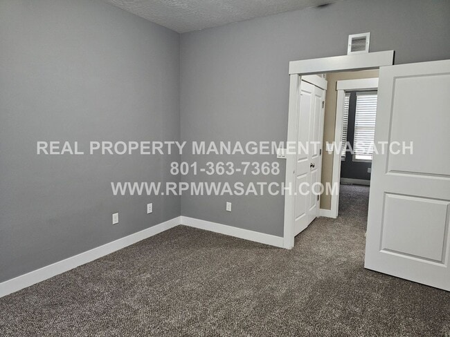 Building Photo - MOVE IN SPECIAL 1/2 off 1st months rent 4 Bedroom 2.5 Bath Town Home in Daybreak