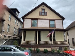 Building Photo - 127 Langhorne Ave