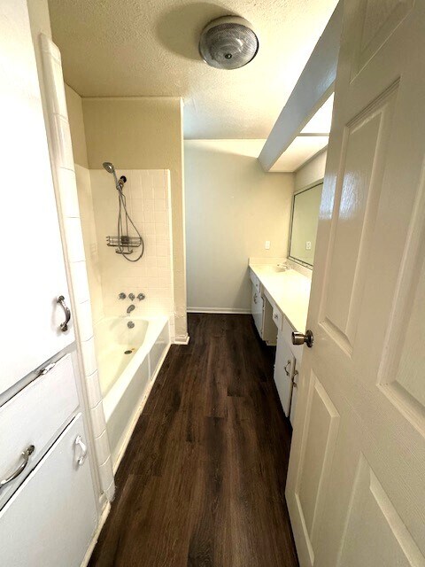 Upstairs Hall Bath - 215 Santa Monica St