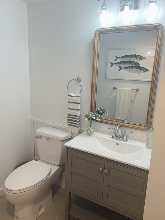 Building Photo - 24 Columbia Way