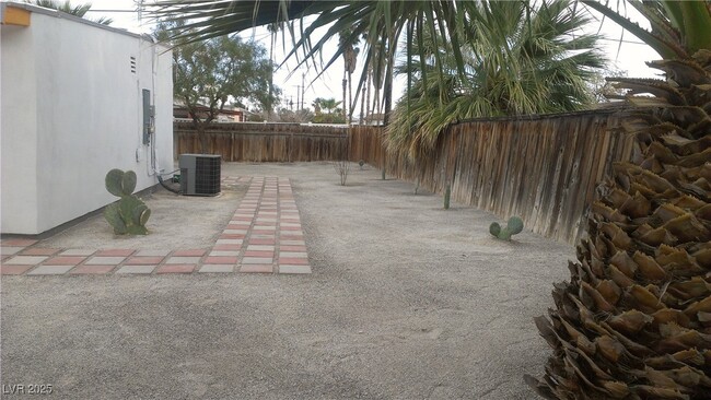 Building Photo - 3124 Burnham Ave