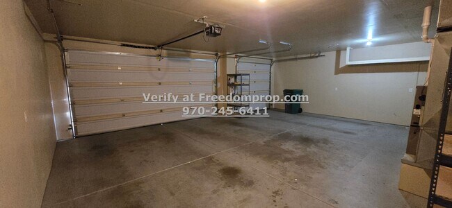 Building Photo - Newer 4 Bedroom 2 Bath Fruita