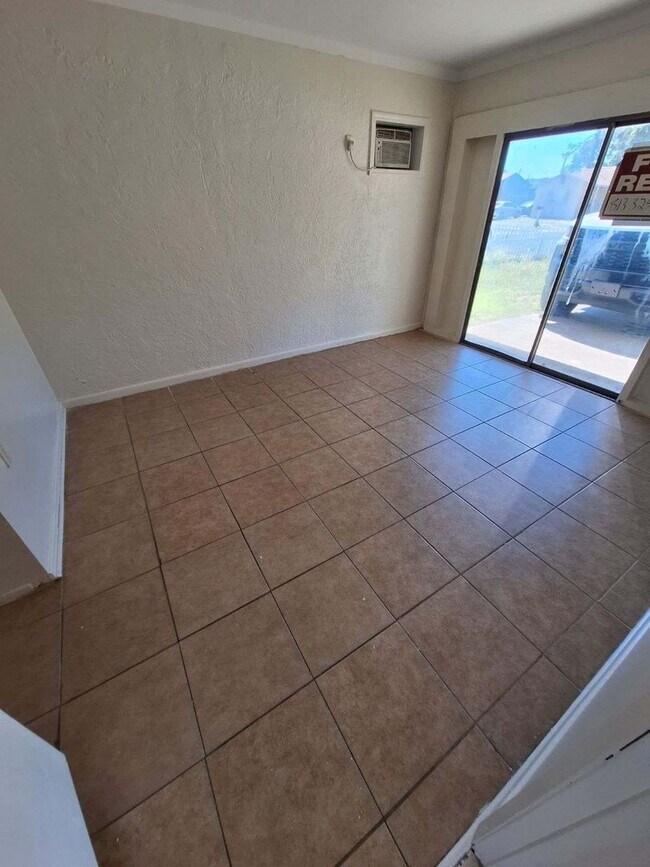 Building Photo - NICE Bradenton 4BR/2BA Home in Quiet Residential Neighborhood