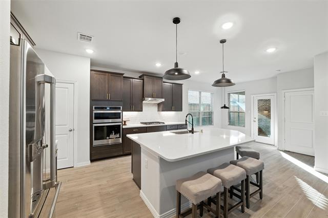 Building Photo - 2141 Olivereta Dr