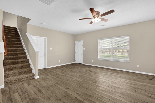 Building Photo - 4618 San Jacinto River Dr