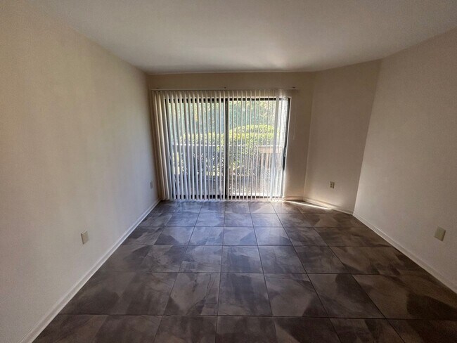 Building Photo - 3609-E-65 Juneau Rd